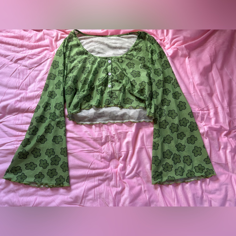 SHEIN Green Floral Crop Top with Bell Sleeves